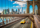 New York Taxi auf der Brooklyn Bridge
