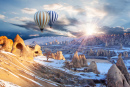 Heißluftballons über dem spektakulären Kappadokien