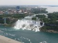 Amerikanische Wasserfälle von dem Skylon Tower gesehen