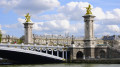 Die Pont Alexandre III Bogenbrücke, Paris