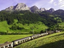 Schweizer Zug auf der GoldenPass Line