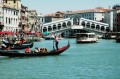Gondel und die Rialtobrücke, Venedig