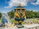 Vase auf der Terrasse von Schloss Peterhof