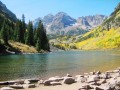 Maroon Bells und der See Maroon