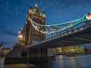 Tower Bridge in der Abenddämmerung