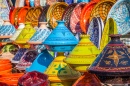 Tajinen auf dem Markt, Marrakesch, Marokko