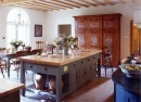 Klassische Holzküche