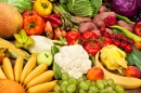 Sortiment an frischem Obst und Gemüse