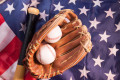 Baseball und Handschuh