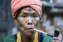 Frau Stamm Muun in Myanmar