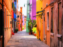 Farbige Straße In Burano, Italien