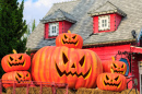 Haus für Halloween dekoriert