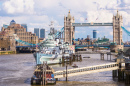 Schiff-Museum Belfast und die Tower Bridge, London