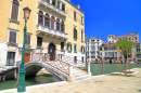 Alte Brücke und Palast in Venedig