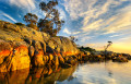 Sonnenaufgang in Bay of Fires, Tasmanien