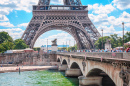 Eiffelturm und Pont d’Iéna