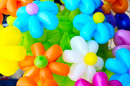 Blumen aus Luftballons