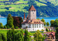 Schloss Spiez am Thunersee, Schweiz