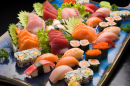Sushi und Sashimi Set