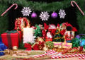 Weihnachtsdekorationen und Geschenke