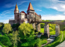 Burg Hunedoara mit Brücke, Rumänien