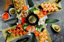 Sushi- und Sashimi-Set