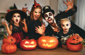 Familien-Halloween-Party