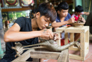 Herstellung von Kupferwaren, Bac Ninh, Vietnam