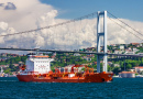 Frachtschiff In Bosporus, Istanbul, Türkei