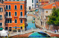 Bunte Gebäude in Venedig