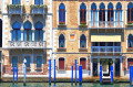 Fassaden in der Nähe des Canal Grande in Venedig
