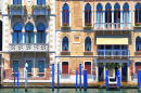 Fassaden in der Nähe des Canal Grande in Venedig