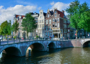 Amsterdamer Kanal und im Sommer