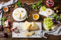 Käse und Trauben
