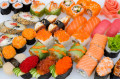 Japanisches Sushi und Maki