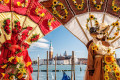 Karnevalsmasken bei einem Festival in Venedig, Italien
