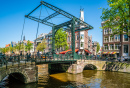 Brücke über den Kloveniersburgwalkanal, Amsterdam