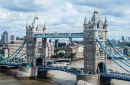 Panoramablick auf die Tower Bridge, London, Großbritannien