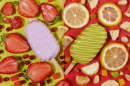 Erdbeer- und Zitroneneis