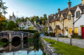 Blick auf Castle Combe, England