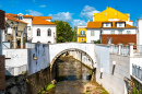 Bogenbrücke in Alcobaca, Portugal
