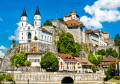 Schloss und Kirche Aarburg in der Schweiz