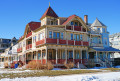 Bemalte Damen nach einem Wintersturm, Ocean Grove