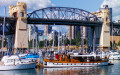 Die Burrard Bridge in Vancouver, Kanada