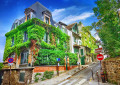 Straße im Montmartre-Viertel, Paris, Frankreich