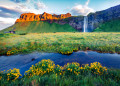 Morgendlicher Blick auf den Wasserfall Seljalandsfoss, Island