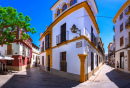 Straßenansicht der andalusischen Altstadt von Córdoba