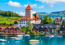 Schloss Spiez am Thunersee, Schweiz