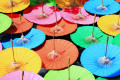 Bunte japanische Regenschirme