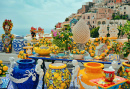 Bunte traditionelle italienische Keramik in Positano